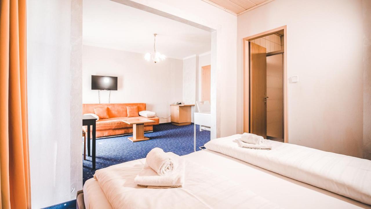 Hotel Karntnerhof Velden By S4Y Фельден-ам-Вертерзе Екстер'єр фото