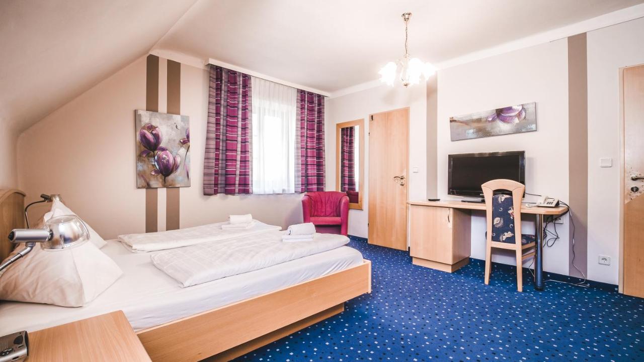 Hotel Karntnerhof Velden By S4Y Фельден-ам-Вертерзе Екстер'єр фото