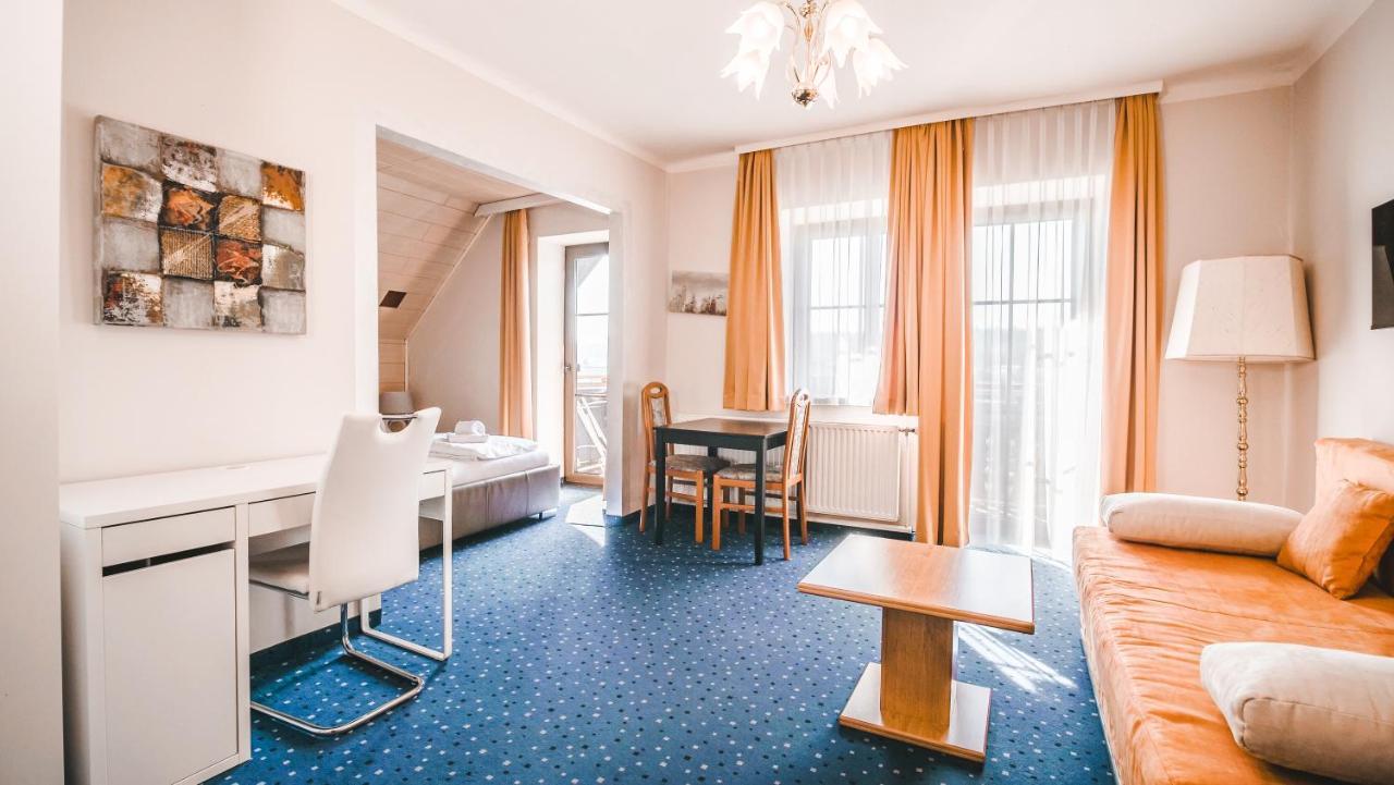 Hotel Karntnerhof Velden By S4Y Фельден-ам-Вертерзе Екстер'єр фото