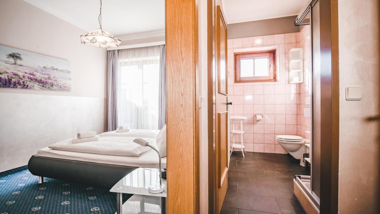 Hotel Karntnerhof Velden By S4Y Фельден-ам-Вертерзе Екстер'єр фото